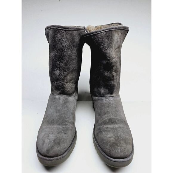 UGG Women 7 Winter Boot - Picture 7 of 10